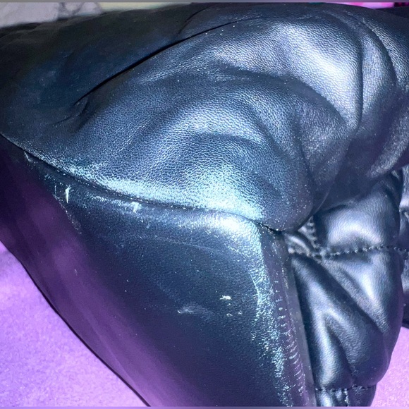 Kurt Geiger Black Quilted Leather Shoulder Bag - Picture 8 of 12